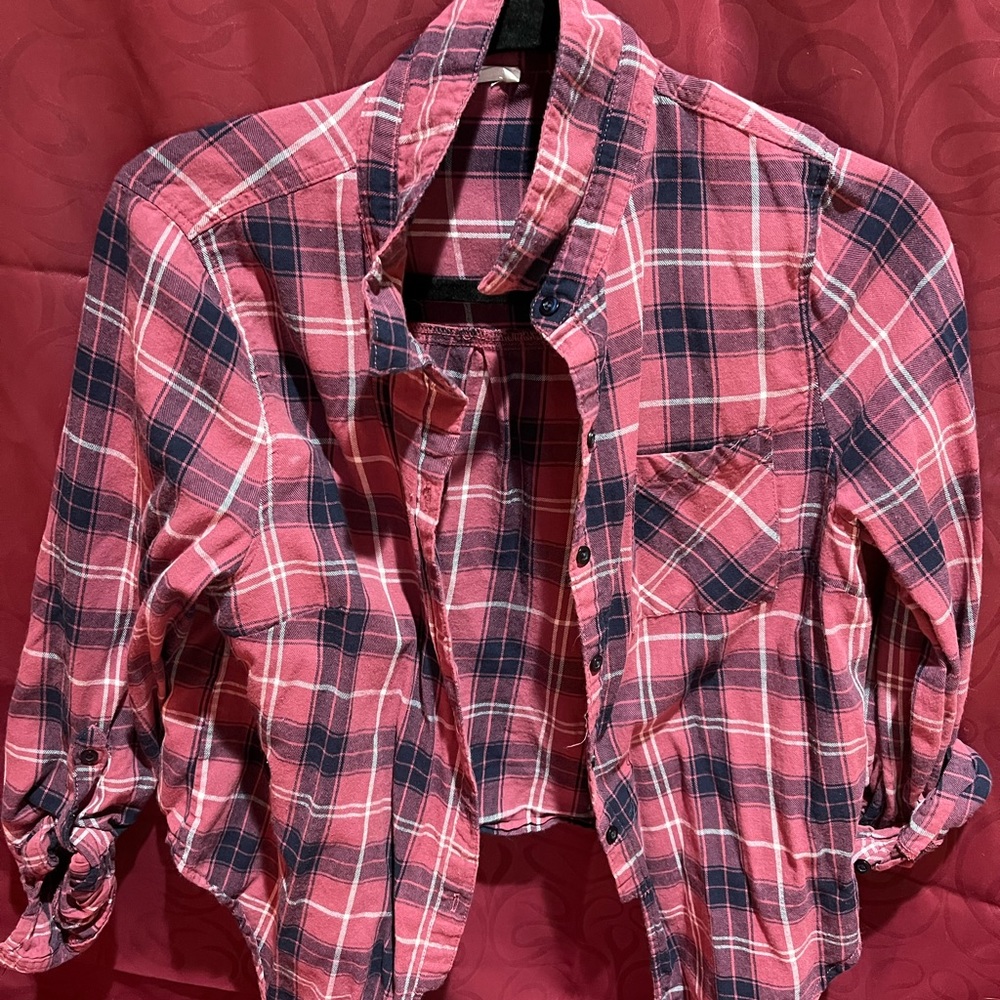 Medium Buttoned Plaid Shirt